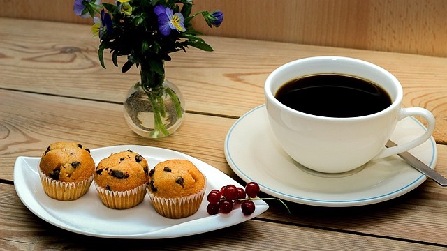 Kaffee und Muffins
